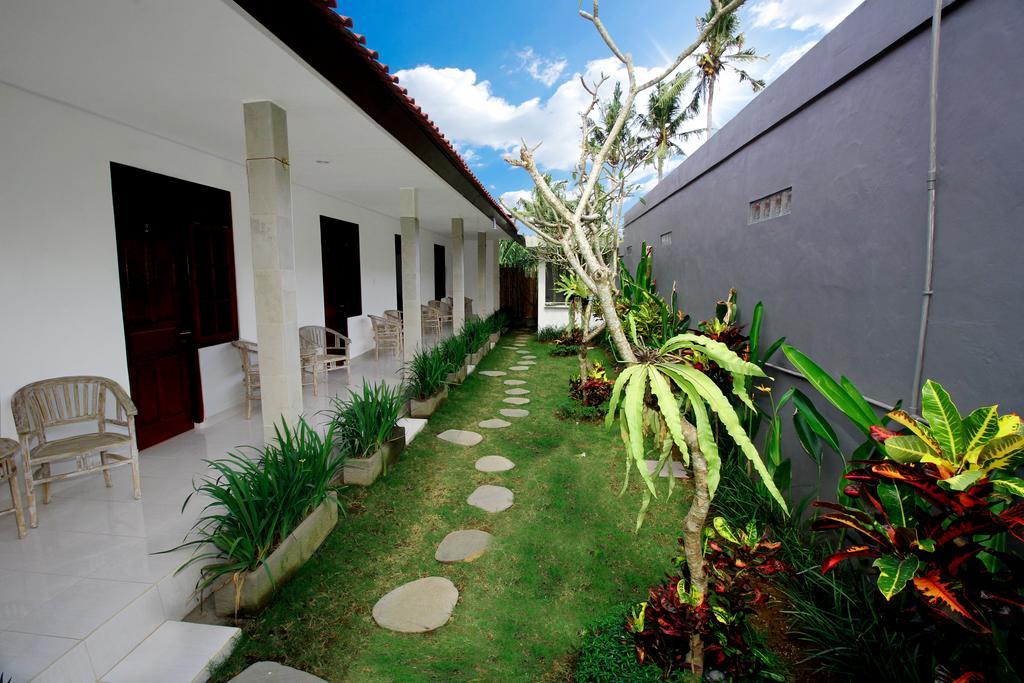 Andy Guesthouse Canggu Εξωτερικό φωτογραφία